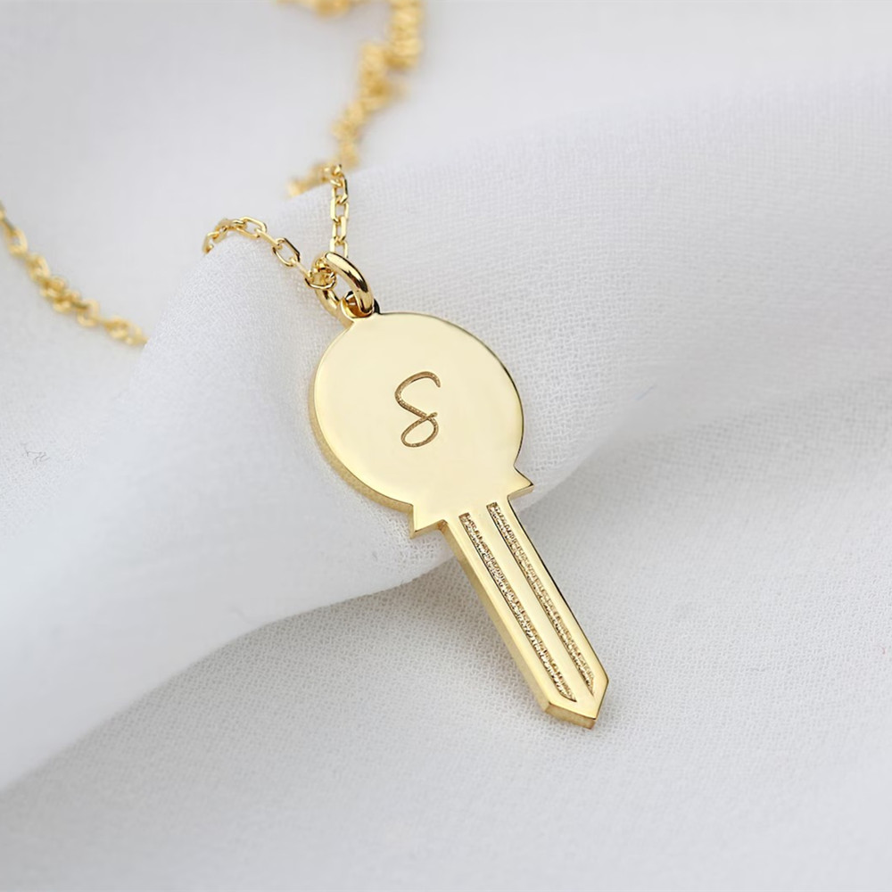 Charm Necklace Dainty - Colar Chave Personalizado Delicado em Aço