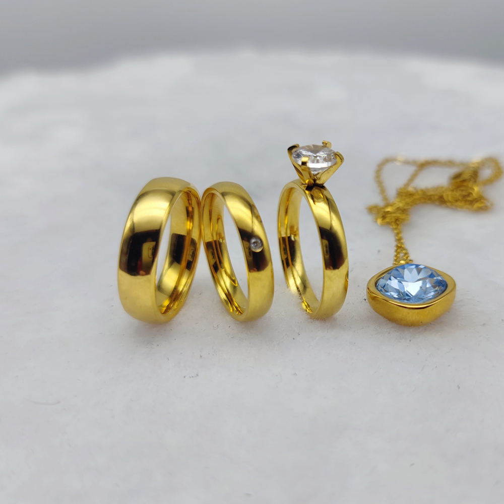 24k Banhado A Ouro Anéis De No - Women Accessories Display avaliação e preço